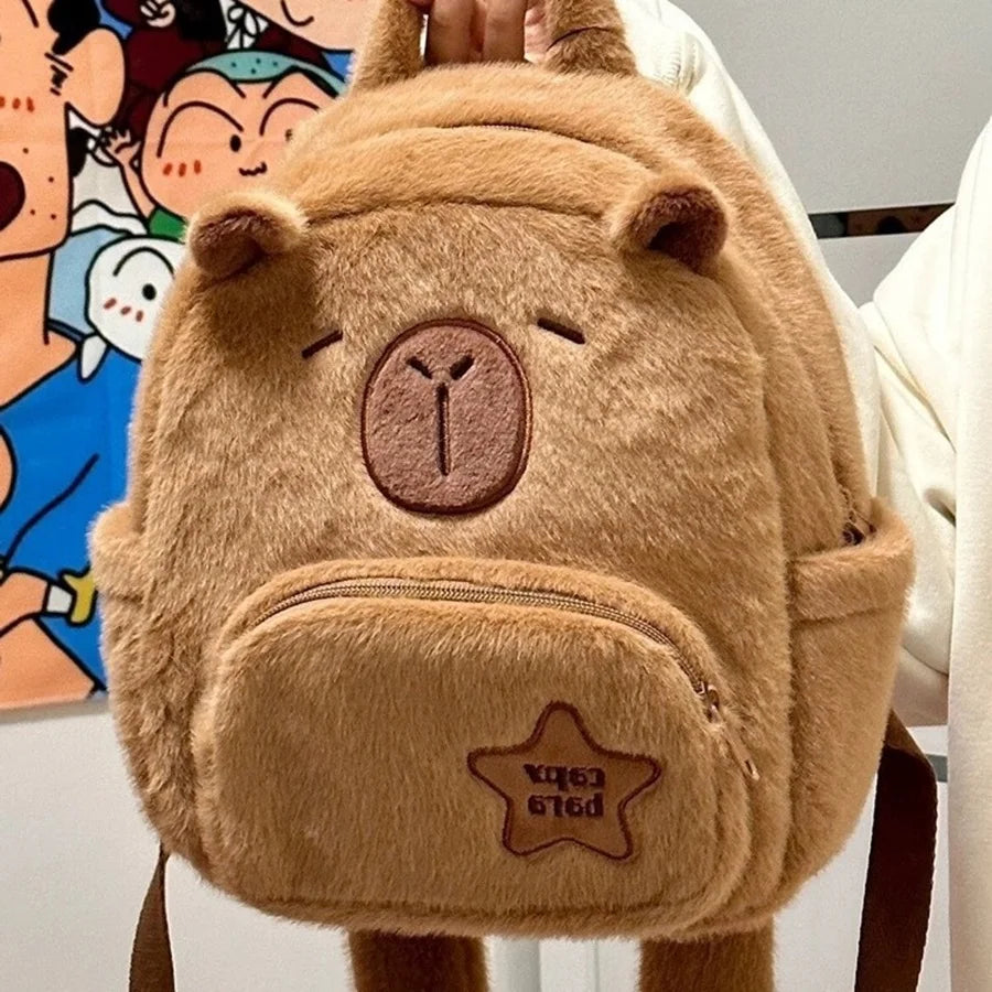 Capybara Plüsch-Rucksack 33 cm – Kawaii Mini-Rucksack & Kuscheltier für Kinder & Teenager